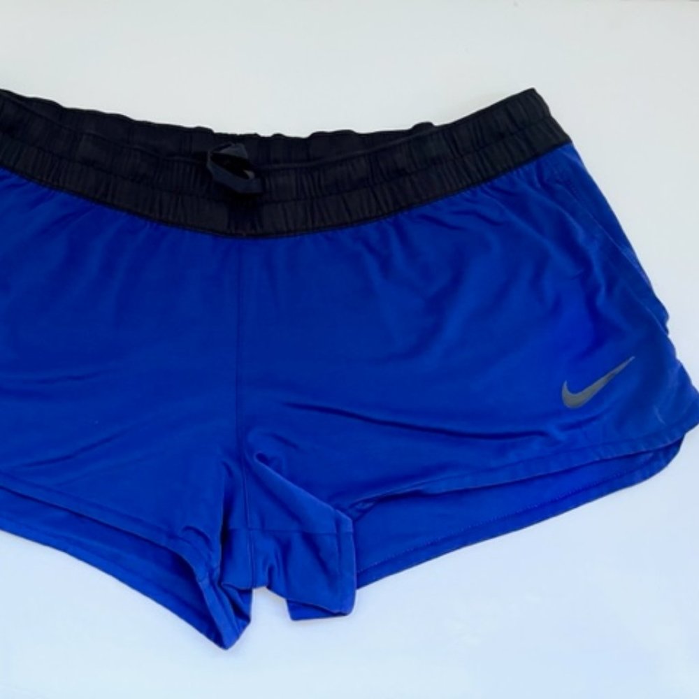 Nike dry fit women's blue shorts